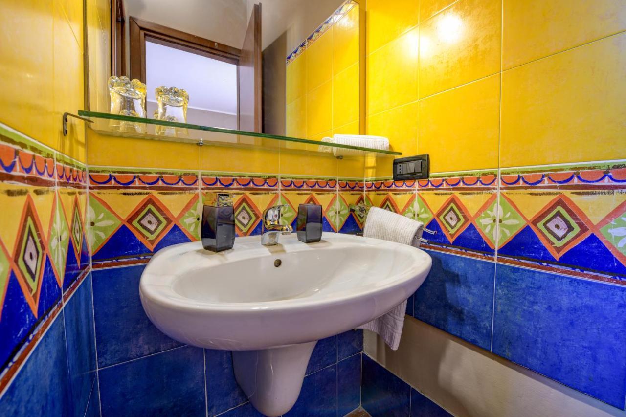 סירמיונה Prestige Rooms מראה חיצוני תמונה